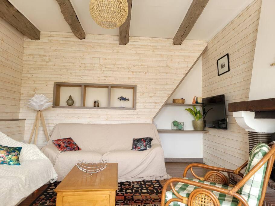 Maison Au Calme A 2 Pas Du Port Канкал Екстериор снимка
