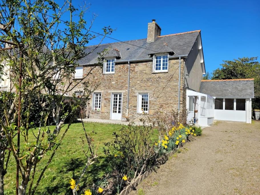 Maison Au Calme A 2 Pas Du Port Канкал Екстериор снимка