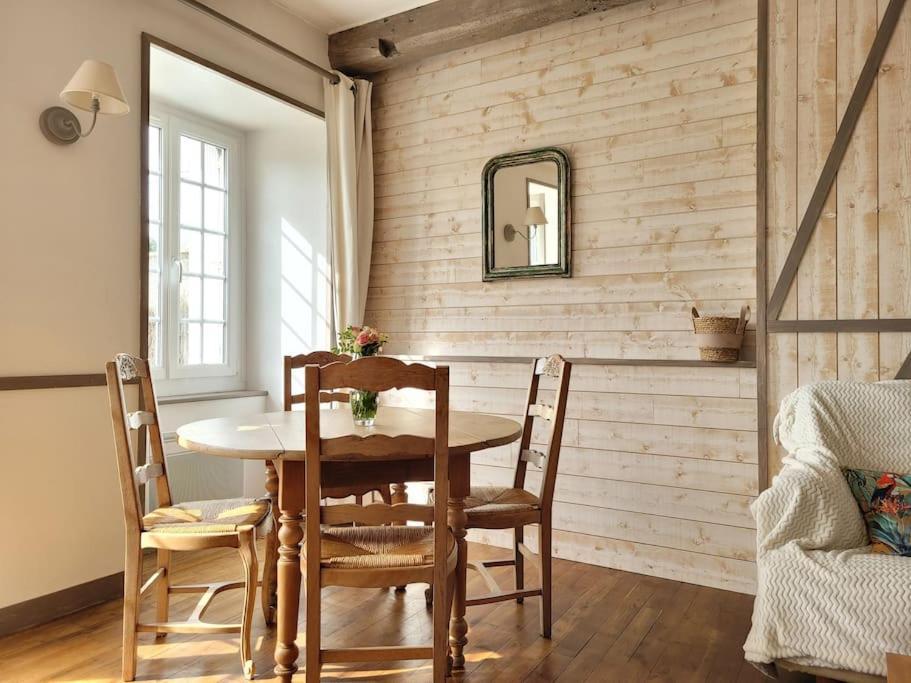 Maison Au Calme A 2 Pas Du Port Канкал Екстериор снимка