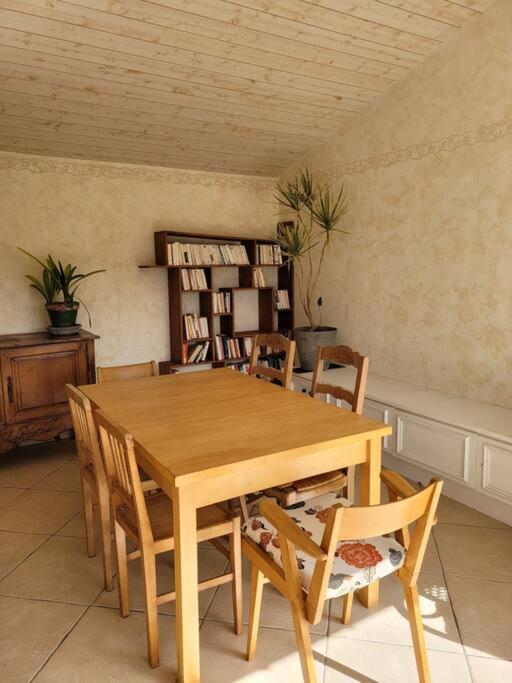 Maison Au Calme A 2 Pas Du Port Канкал Екстериор снимка